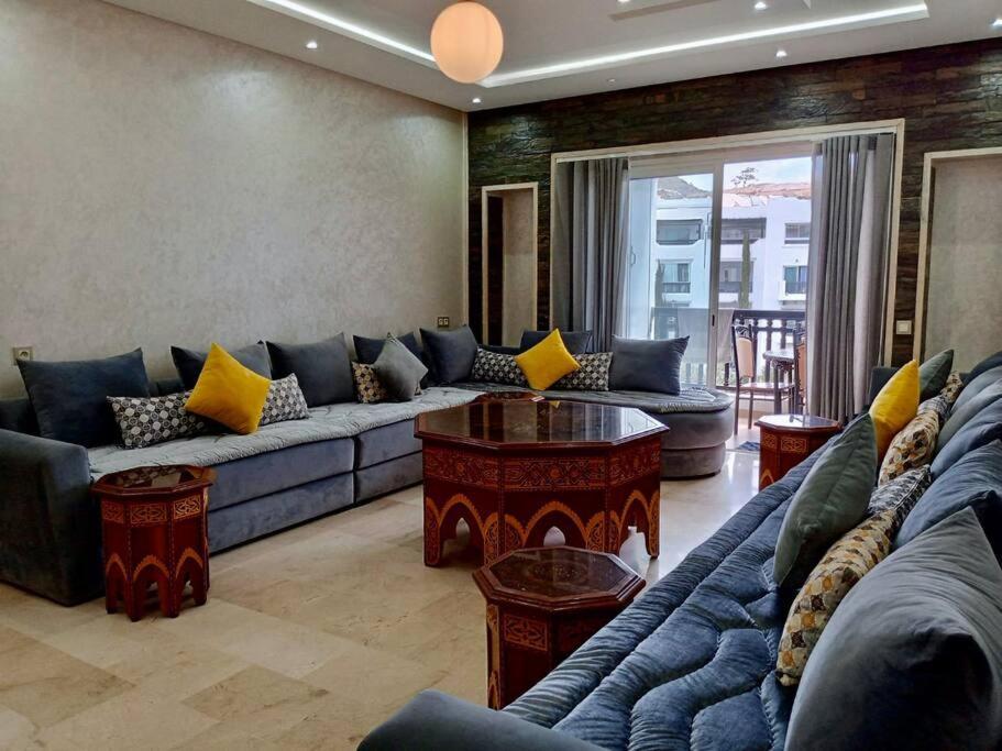 De Luxe A Marina Apartment *