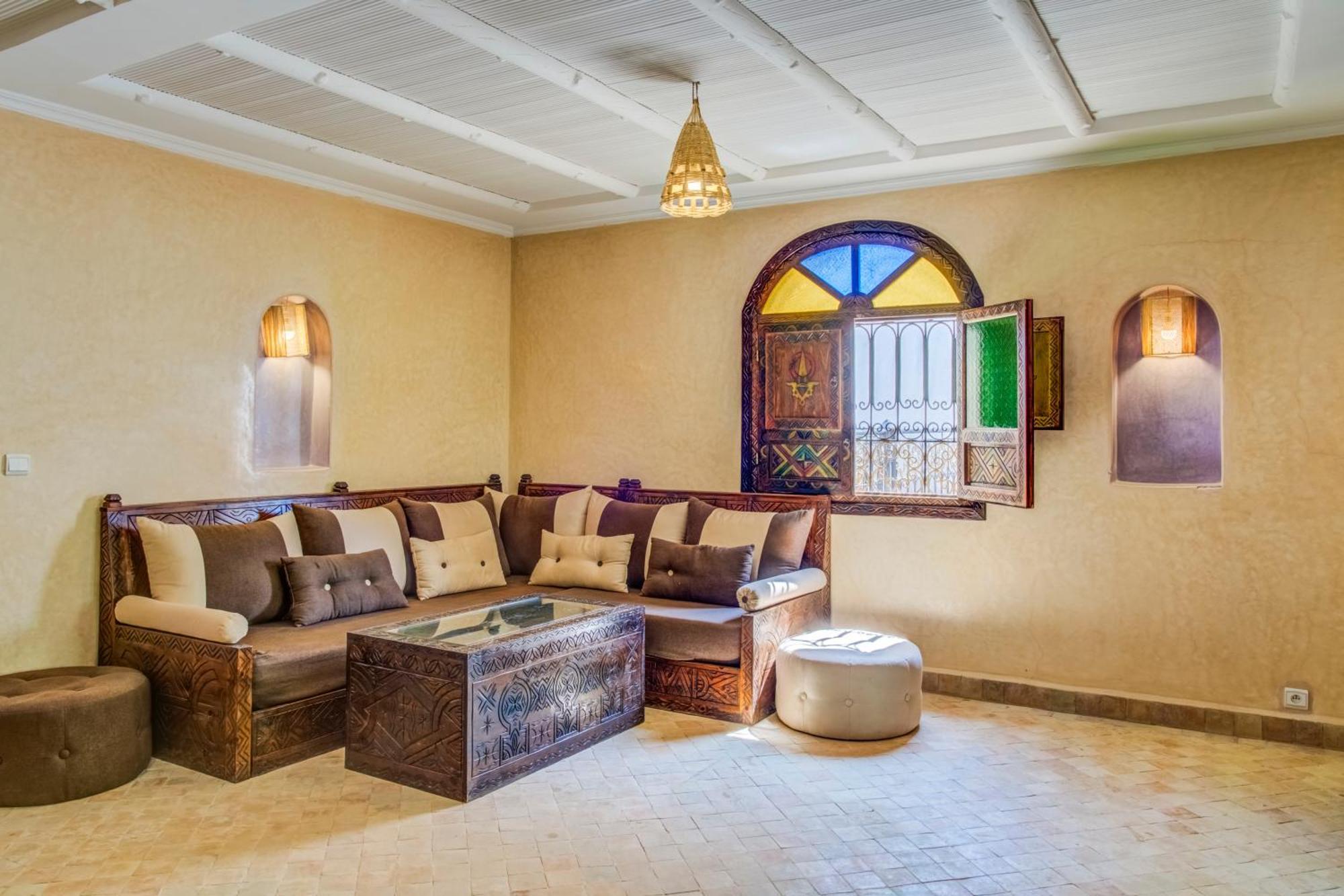 Artisana With Private Pool, & Mountain Views Villa