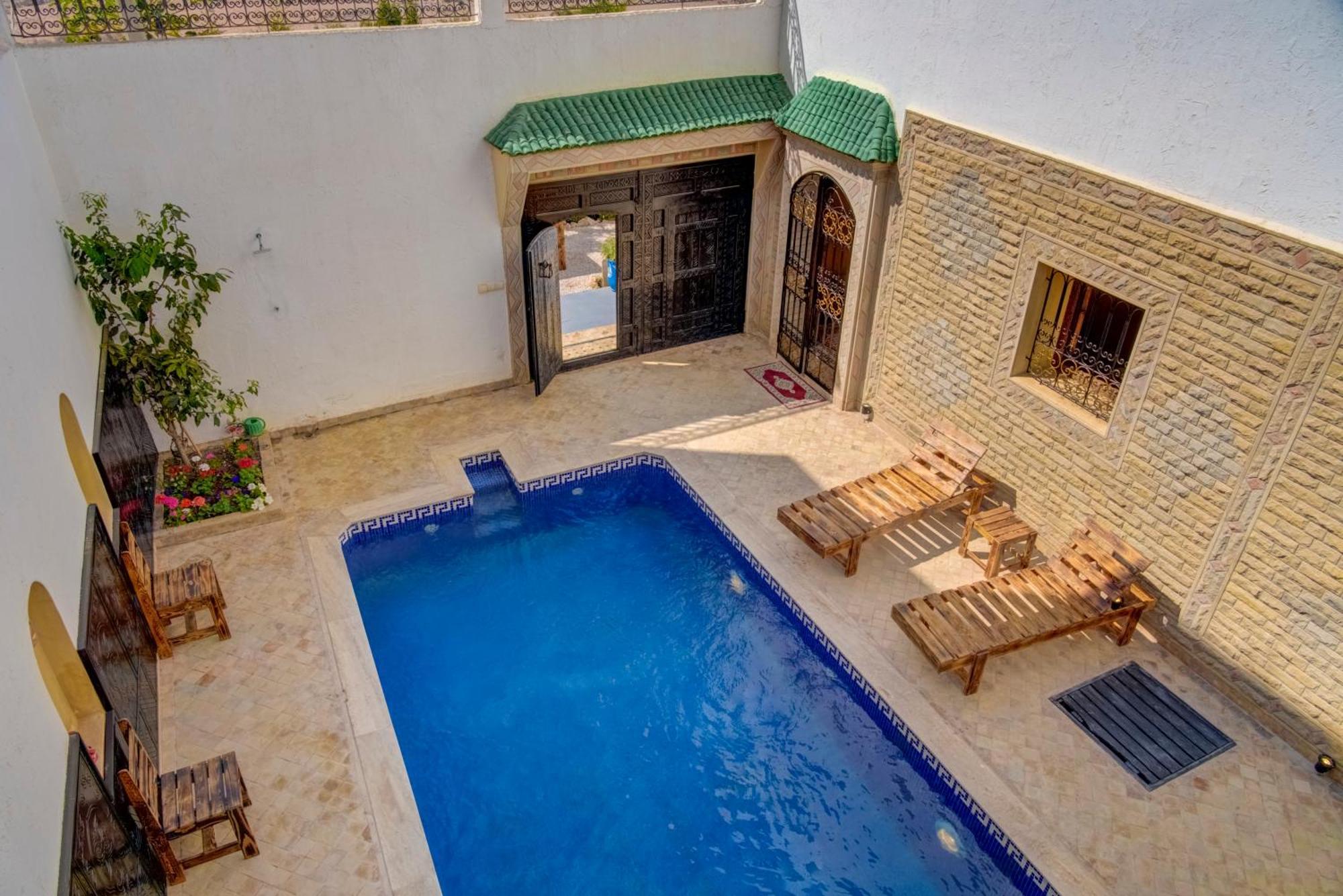 Villa Artisana With Private Pool, & Mountain Views