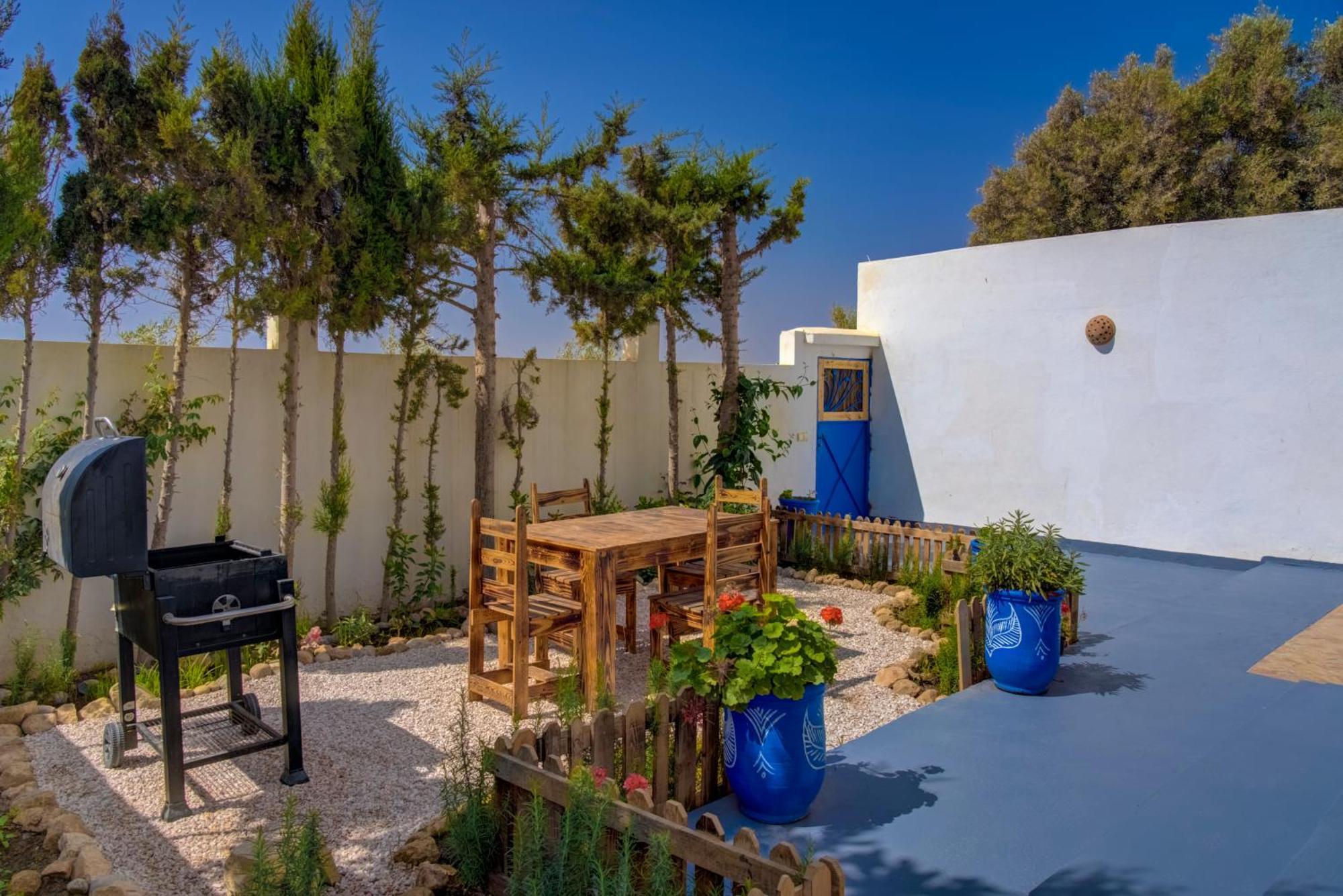 Artisana With Private Pool, & Mountain Views Villa