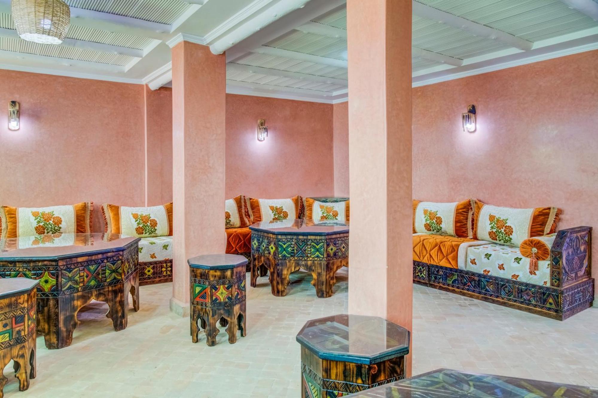 Villa Artisana With Private Pool, & Mountain Views