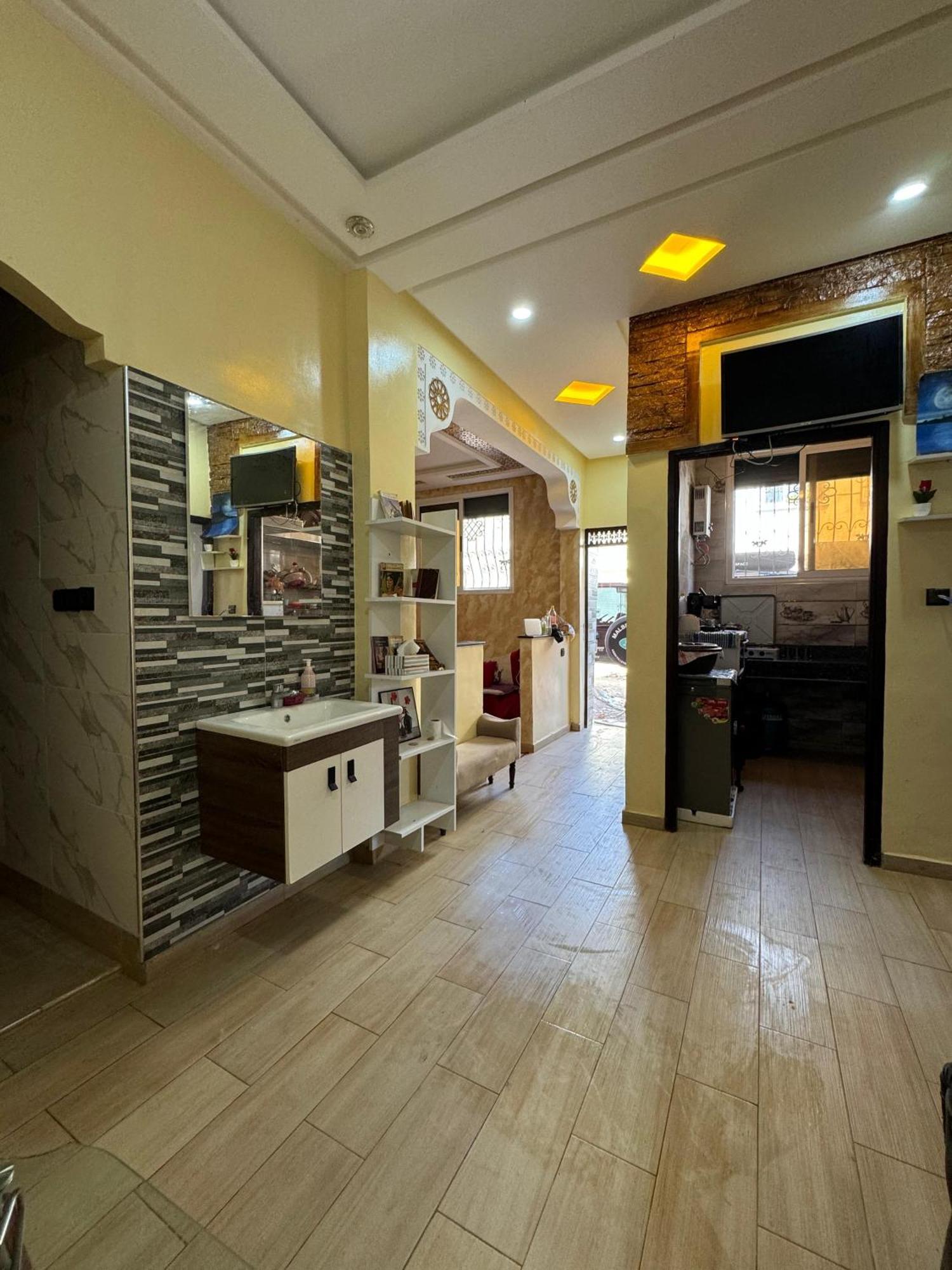 Un De Luxe, De Litterature Sur Apartment
