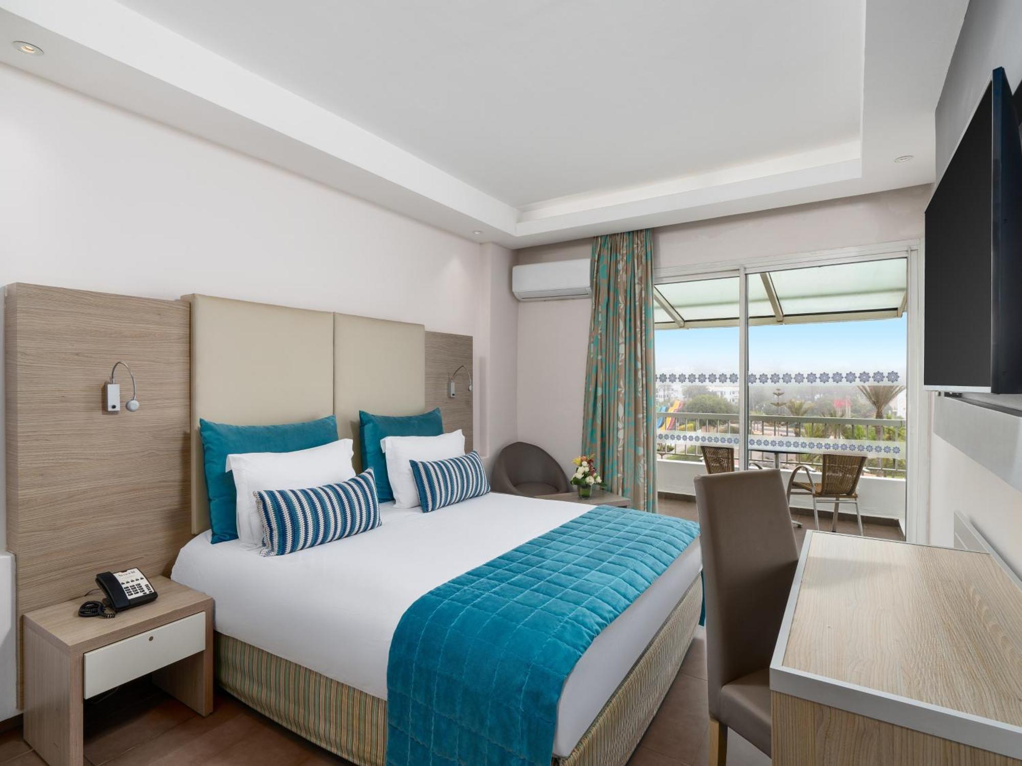 Hotel Amadil Ocean Club 4*