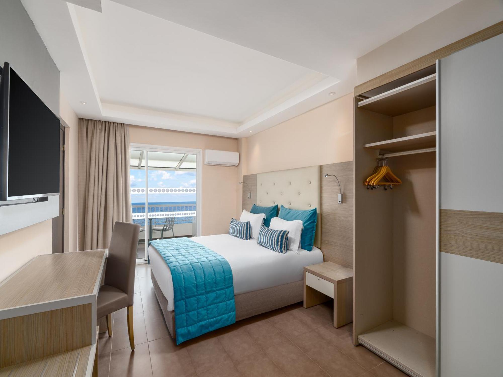 Amadil Ocean Club Hotel