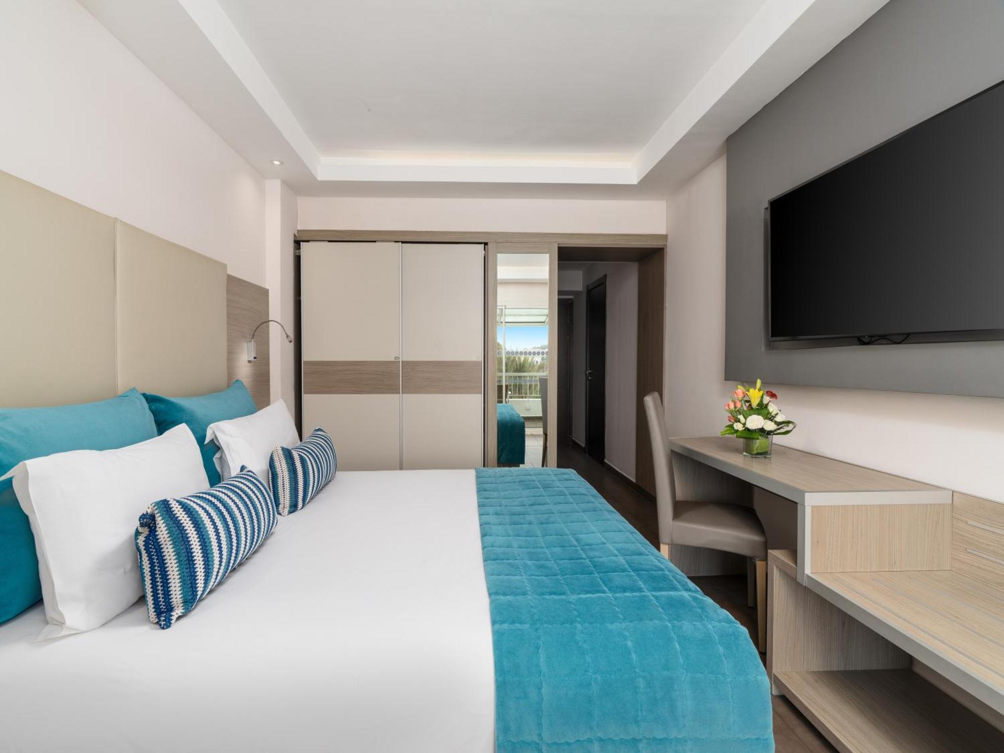 Amadil Ocean Club Hotel 4*