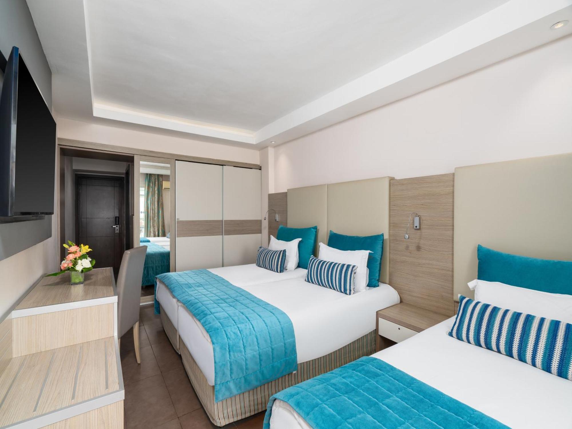 Amadil Ocean Club 4*