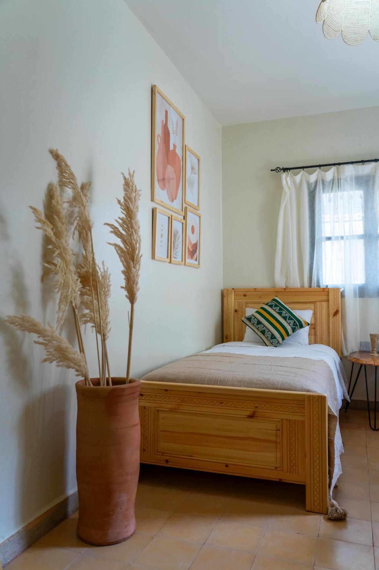 Anza Surfhouse Bed & Breakfast