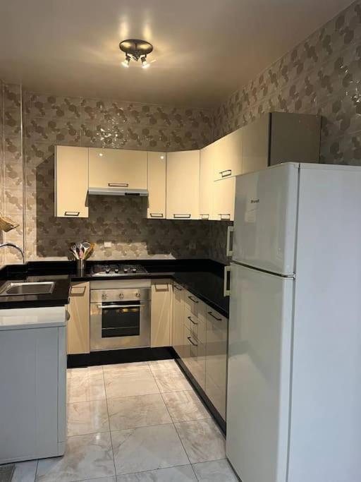 Apartment Confortable A *