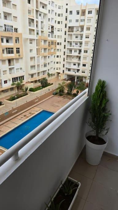 Coin Du Ciel Joyeux Vue Piscine