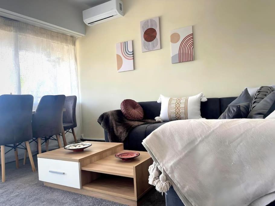 Cosy Calm In The Hyper Center Apartment *