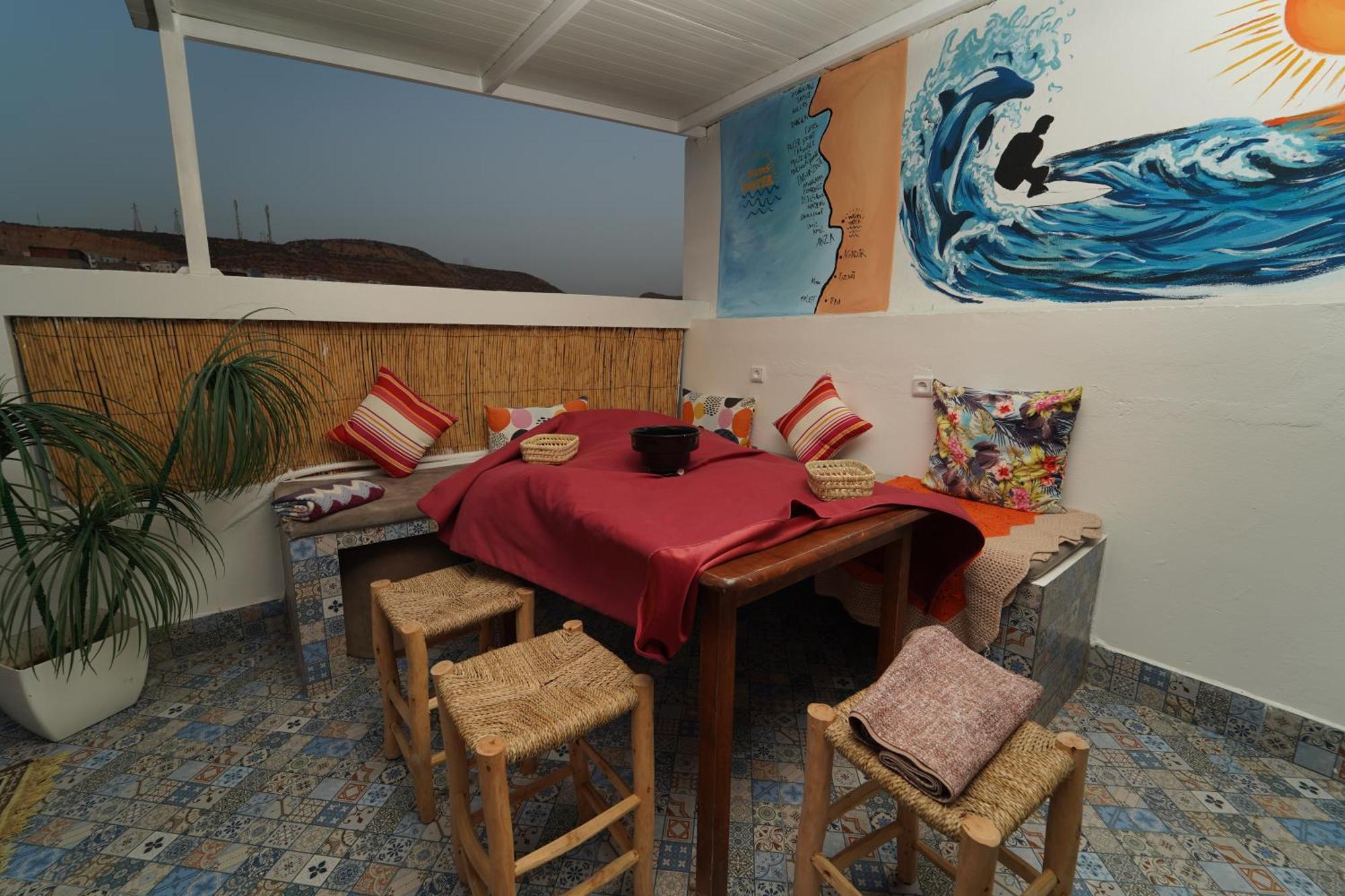 Waves Hunter Surf House Agadir