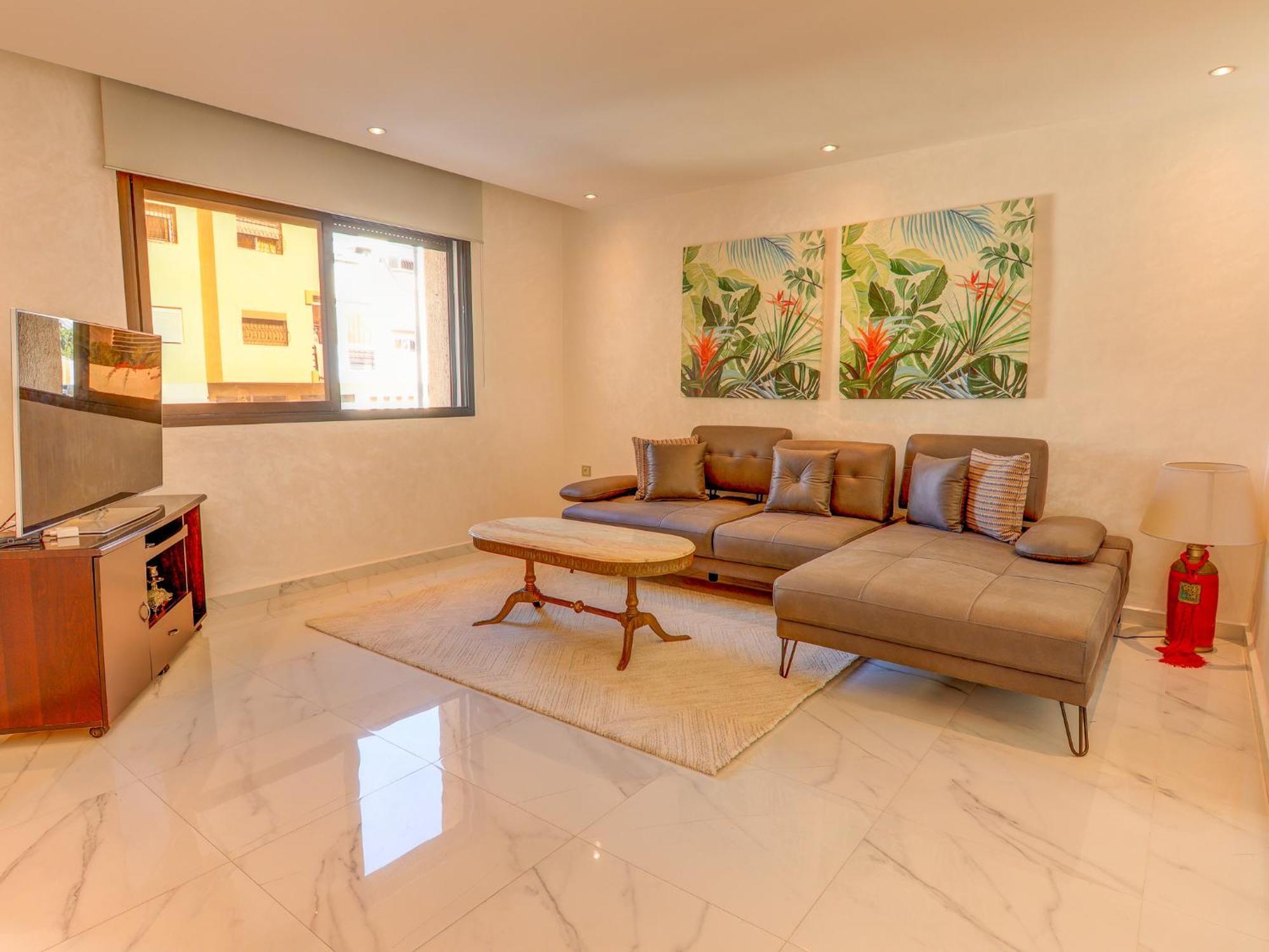 Apartment Massilia - - 4 Px *