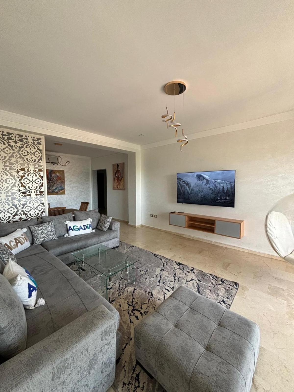 Apartment Sublime A La Marina Vue Sur Et Piscine