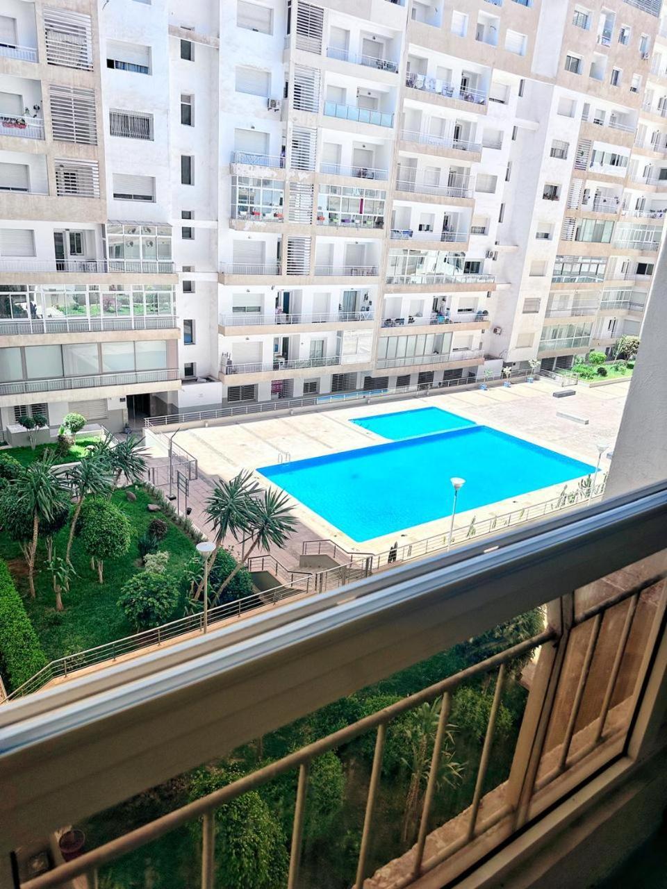 Your Charming With Swimming Pool Apartment *
