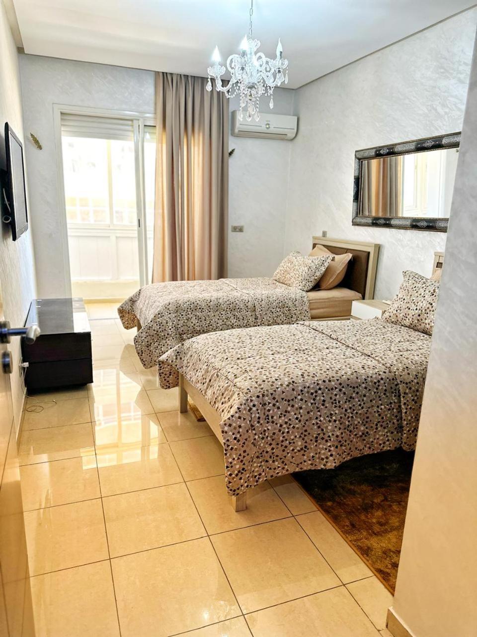 Apartment Your Charming With Swimming Pool *