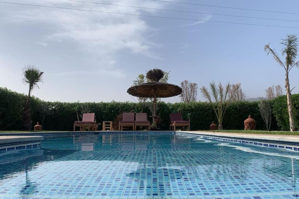 Piscine Sans Vis A Vis Et Hammam Prive Villa