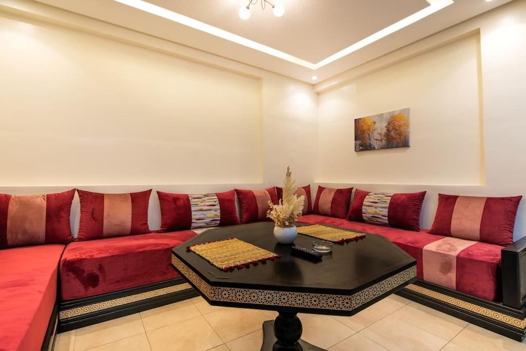 Appartement Elegant Steps From Attractions Agadir