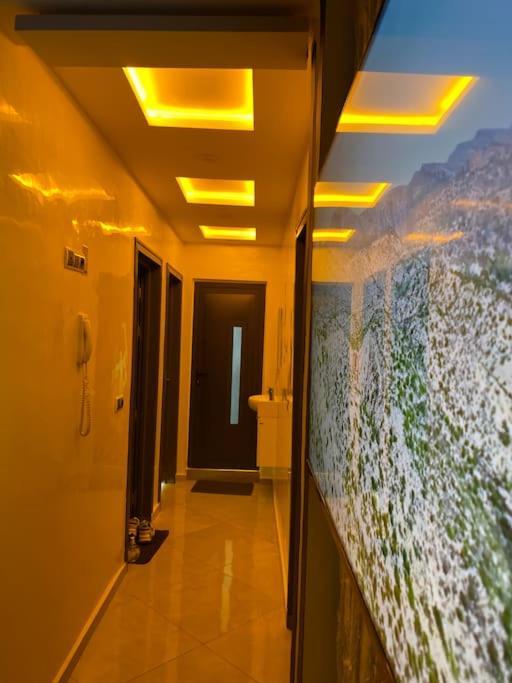Razan's Cozy Corner Apartment