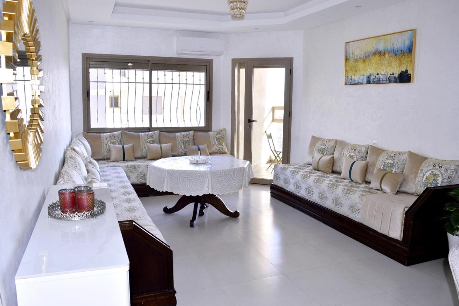 Appartement With Panoramic Ocean View In *