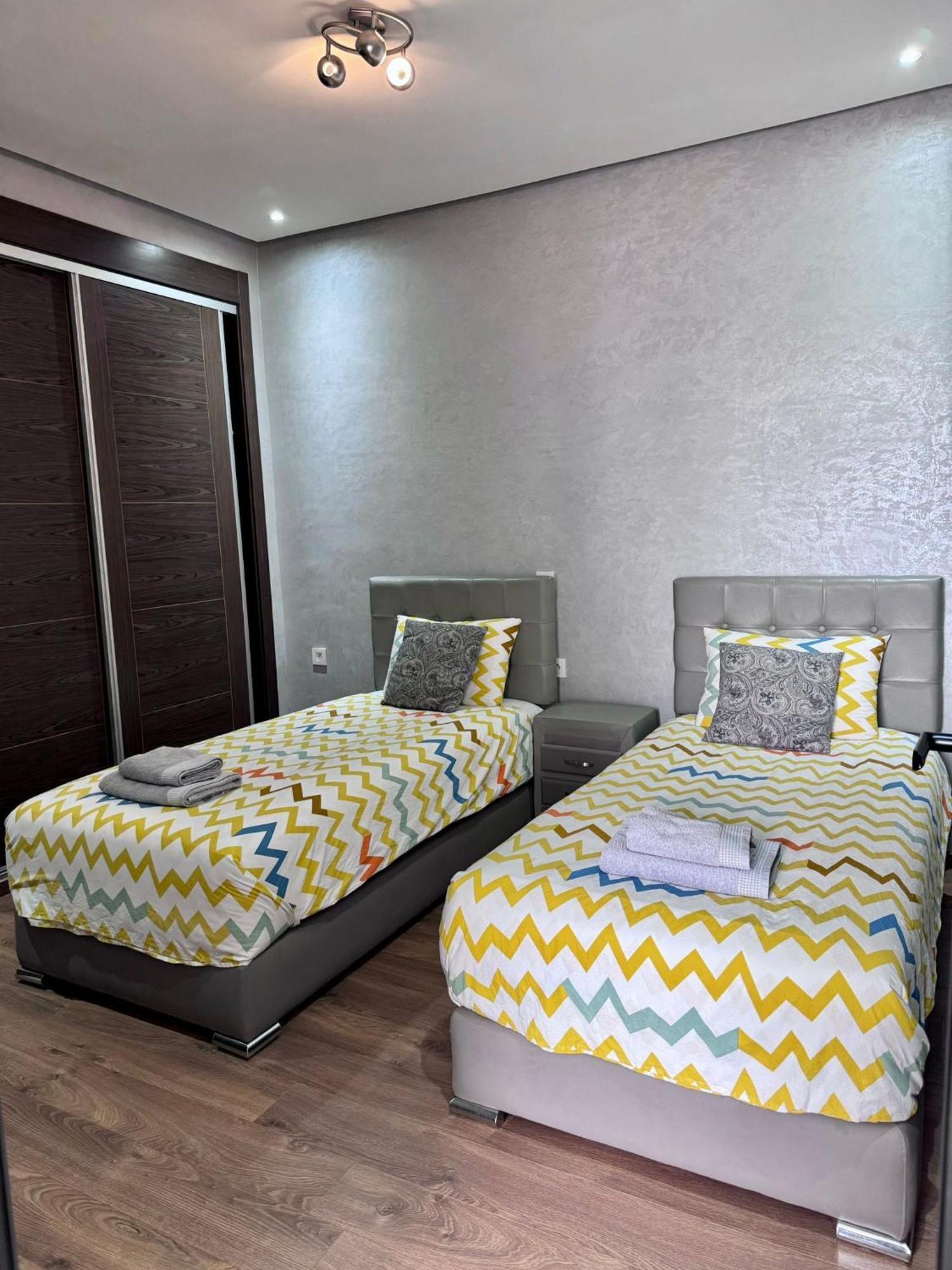 Bay 1 Piscine Apartment *