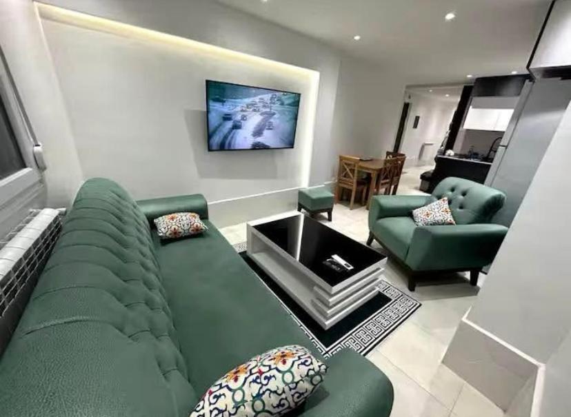 D Exception Bay Vue Apartment *