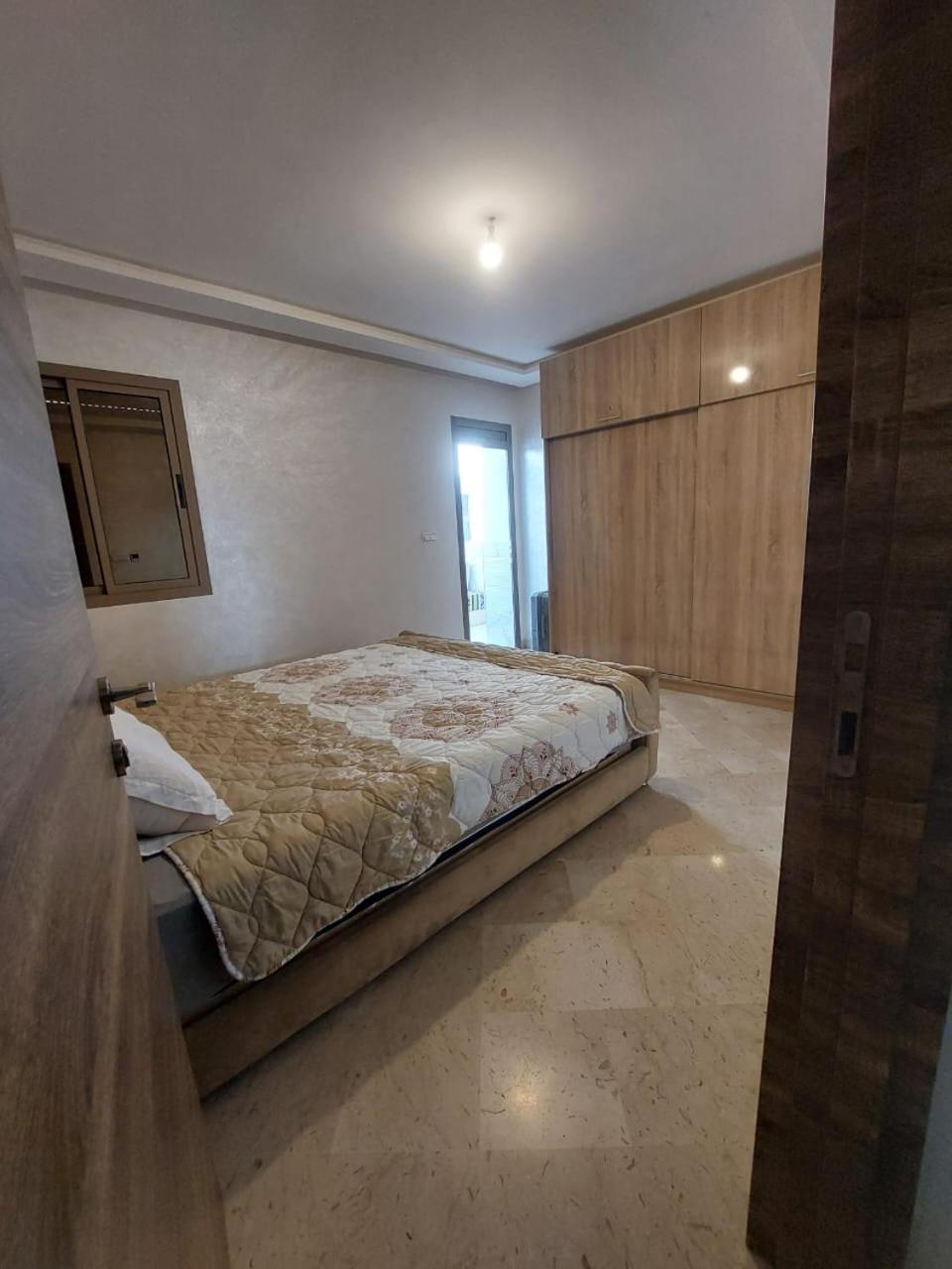 Apartment House *