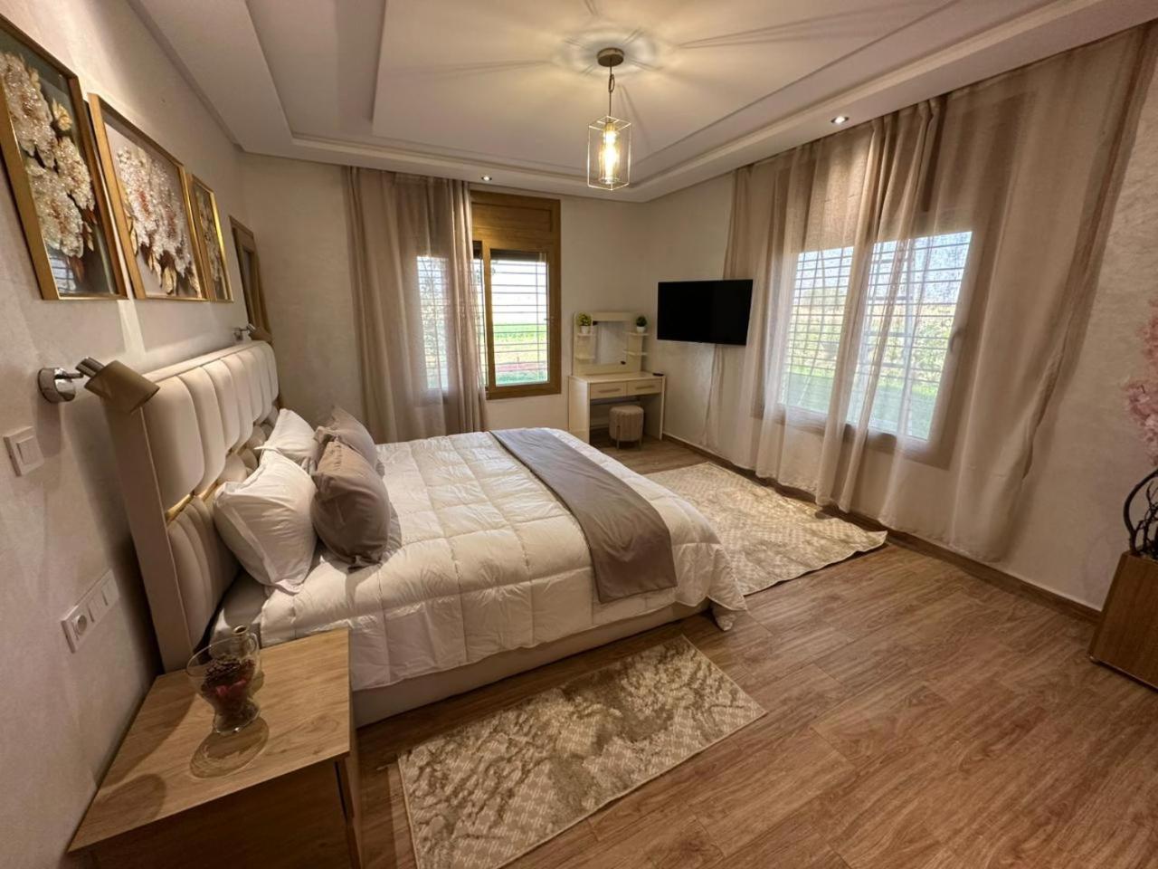 Peaceful Family Villa On A Farm With Private Pool And Stunning Mountain Views *
