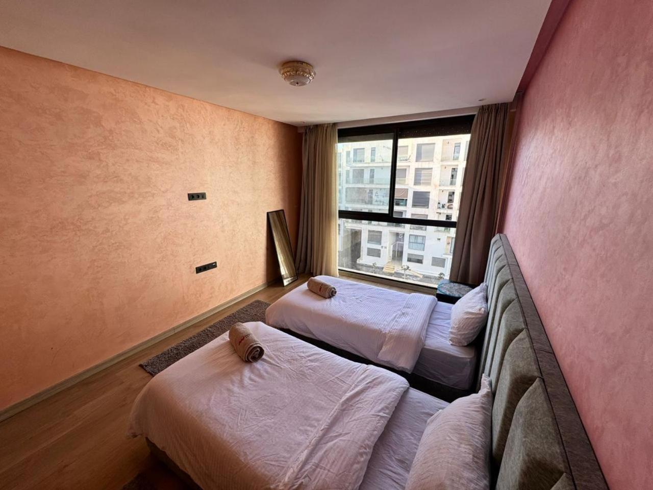Bay's Upscale Urban Nest *
