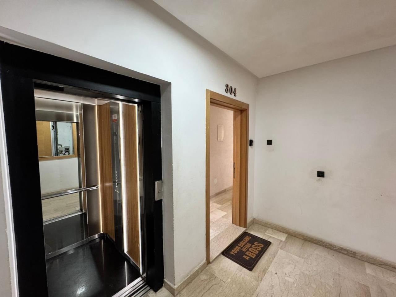 Apartment Bay's Upscale Urban Nest