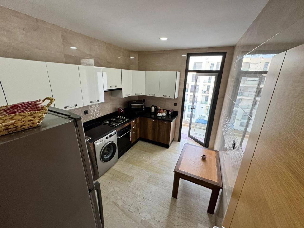 Apartment Bay's Upscale Urban Nest Agadir