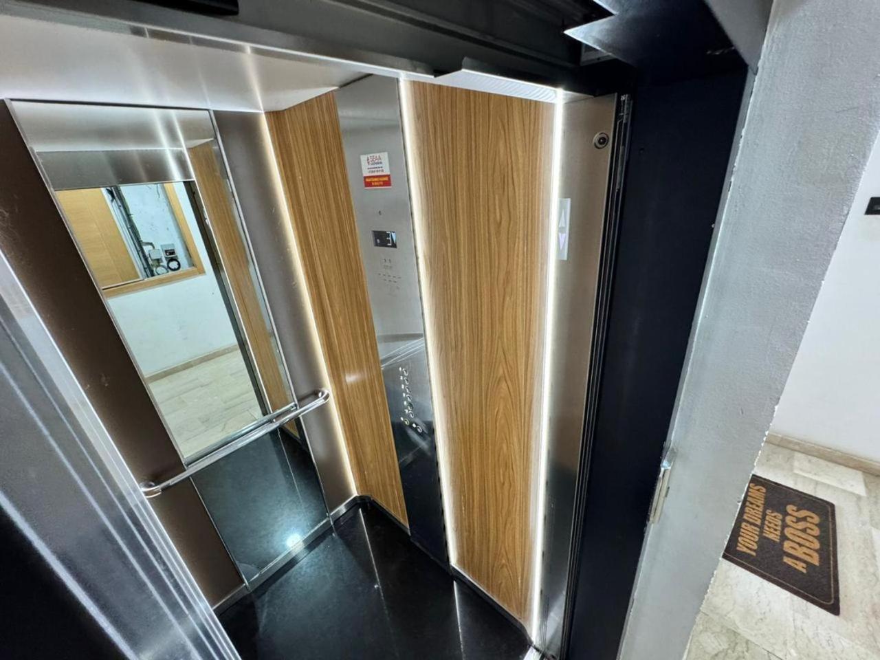Bay's Upscale Urban Nest