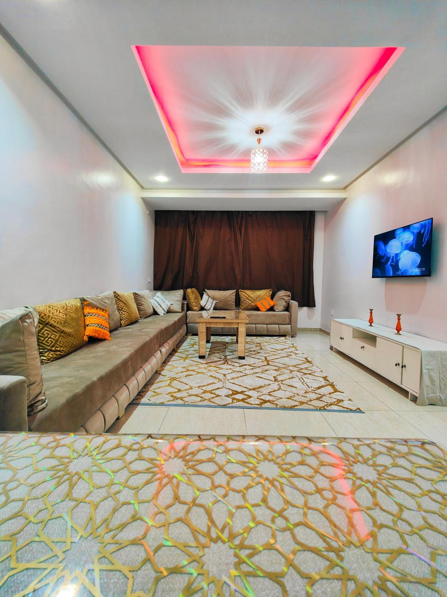 Large T3 Piscine Au Coeur D'agadir Apartment