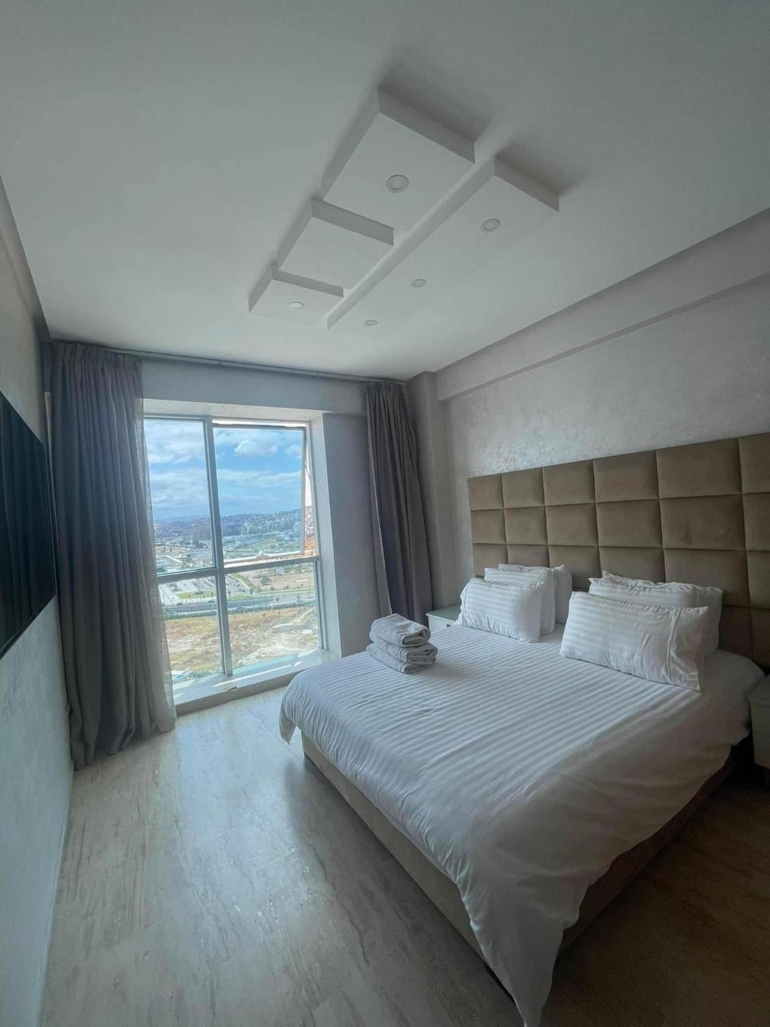 Luxueux Avec Vue Panoramique Sur Marina Apartment *