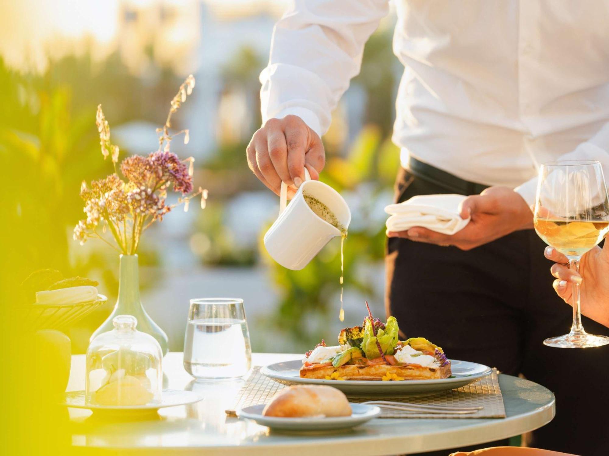 Hotel Sofitel Thalassa Sea & 5*