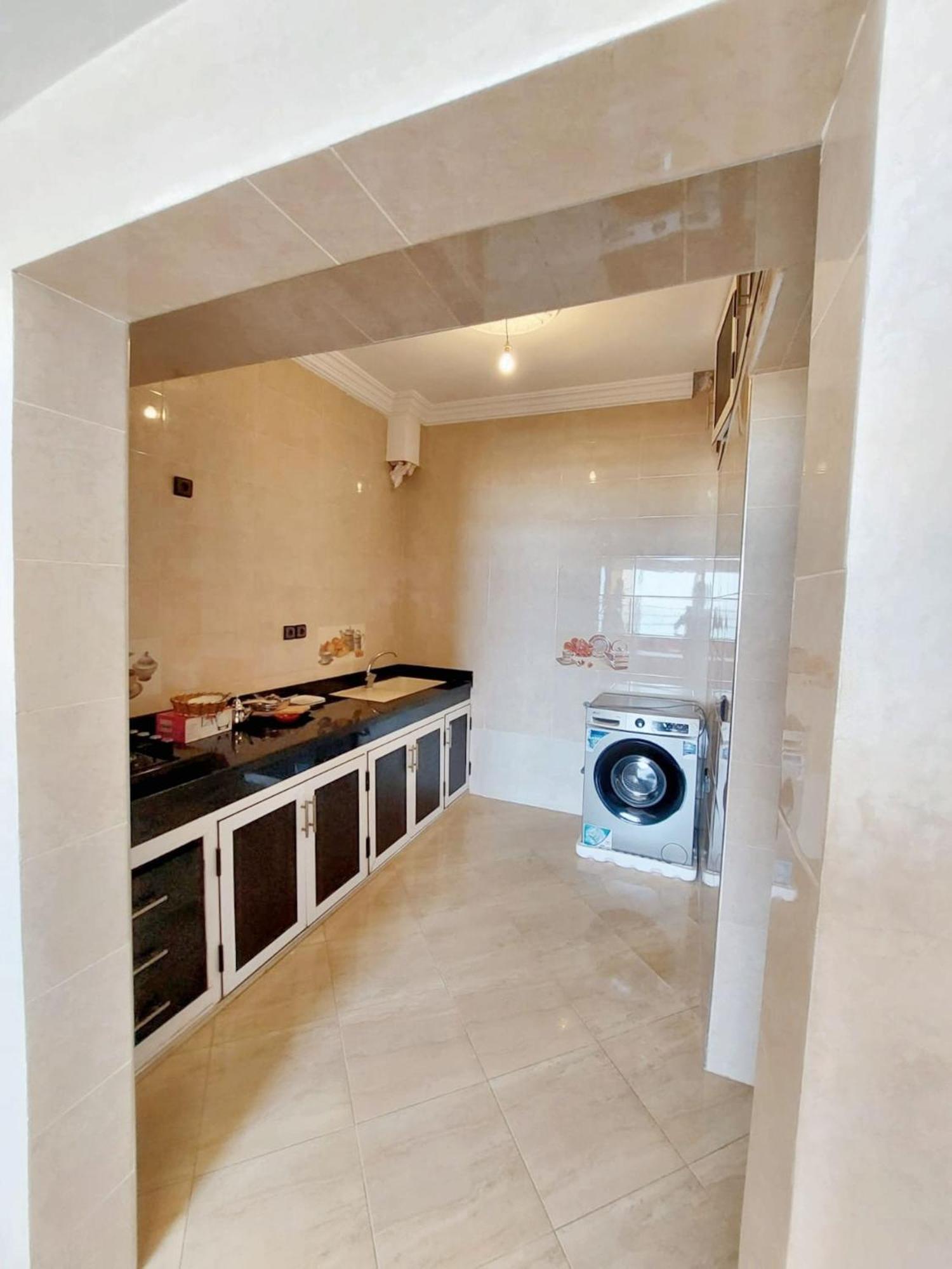 Apartment One Bedroom At 100 M Away From The With Sea View And Enclosed Garden