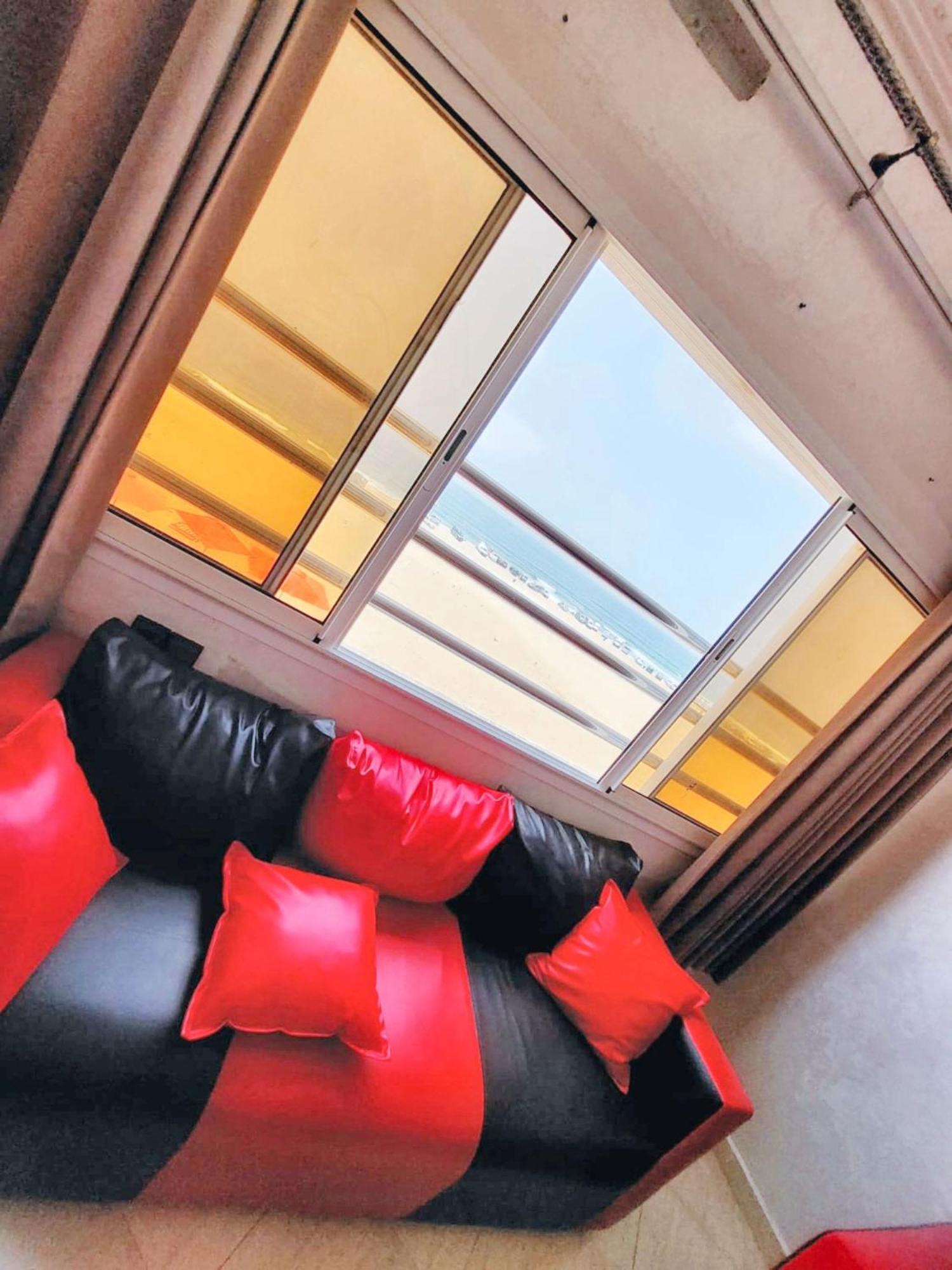 One Bedroom At 100 M Away From The With Sea View And Enclosed Garden *