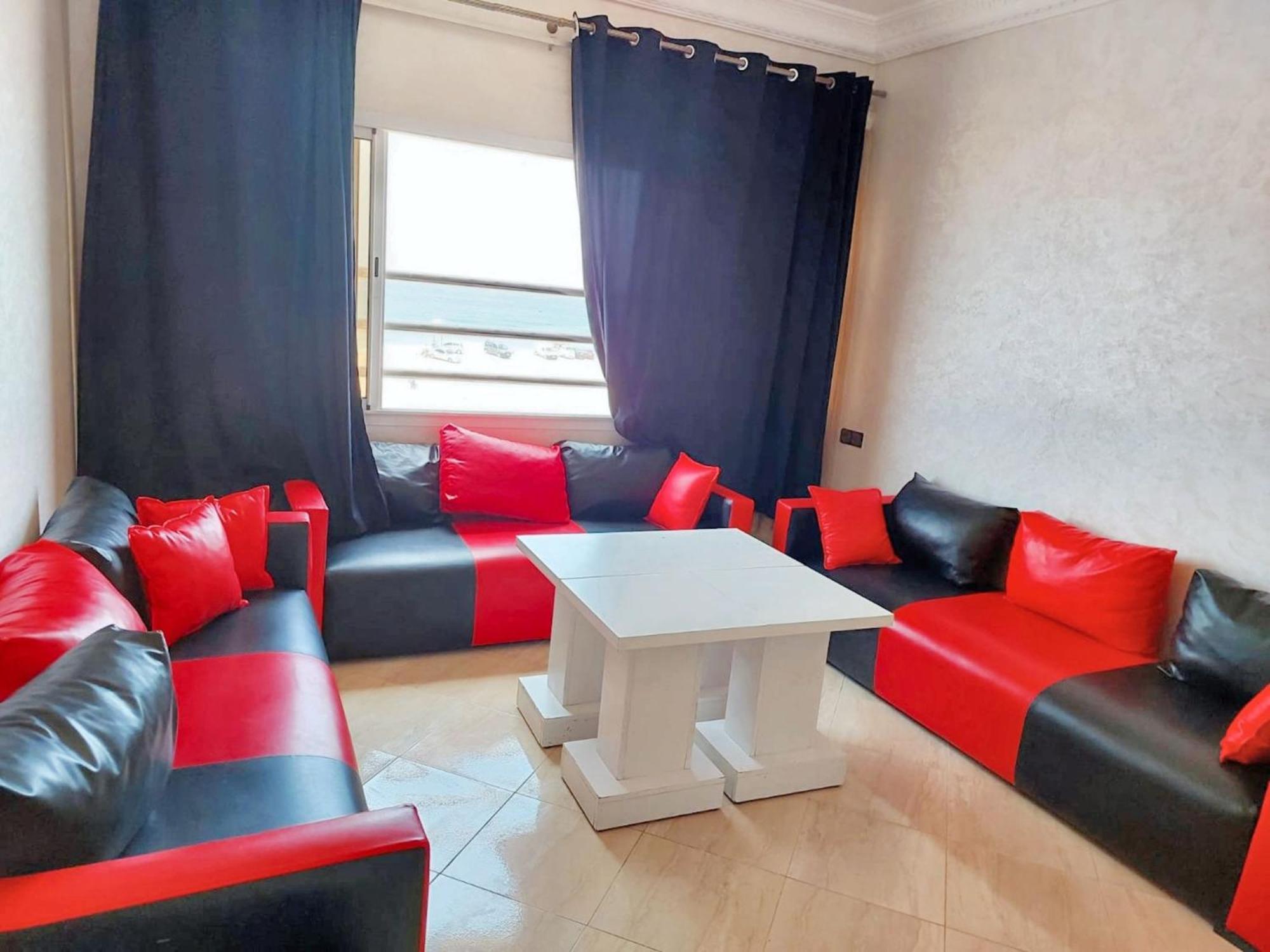 One Bedroom At 100 M Away From The With Sea View And Enclosed Garden Apartment