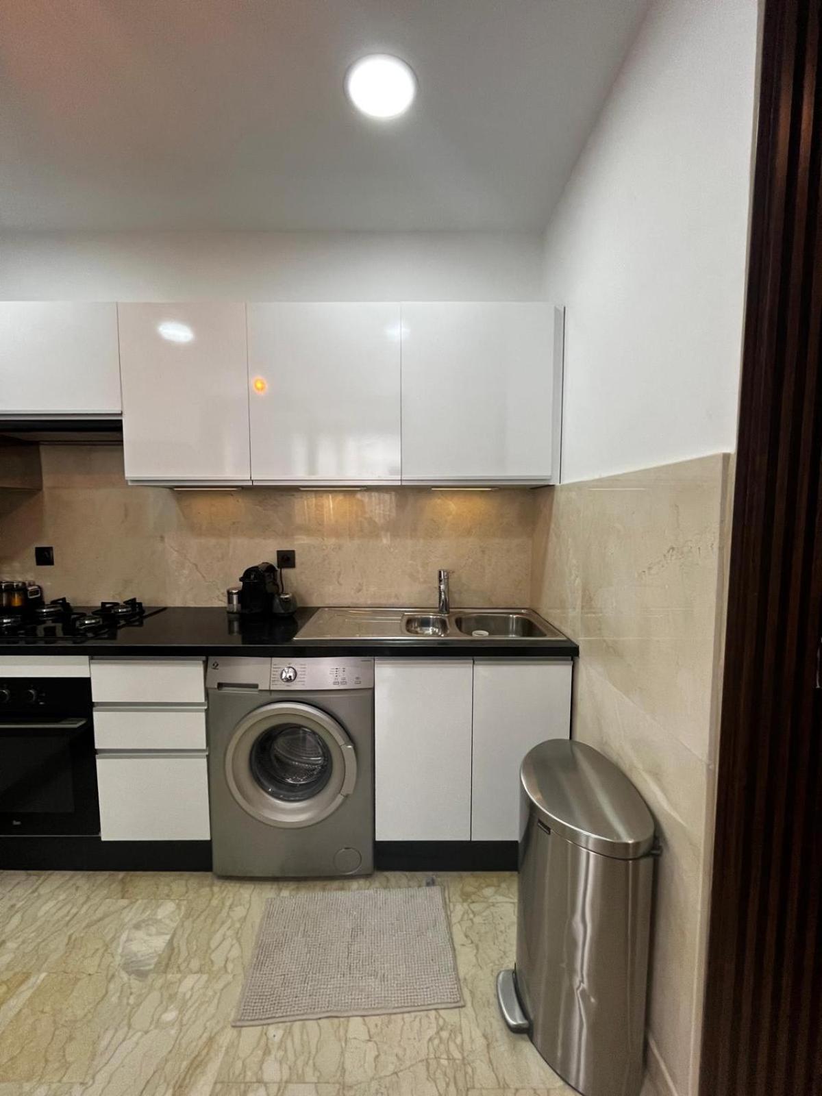 Hivernage Apartment