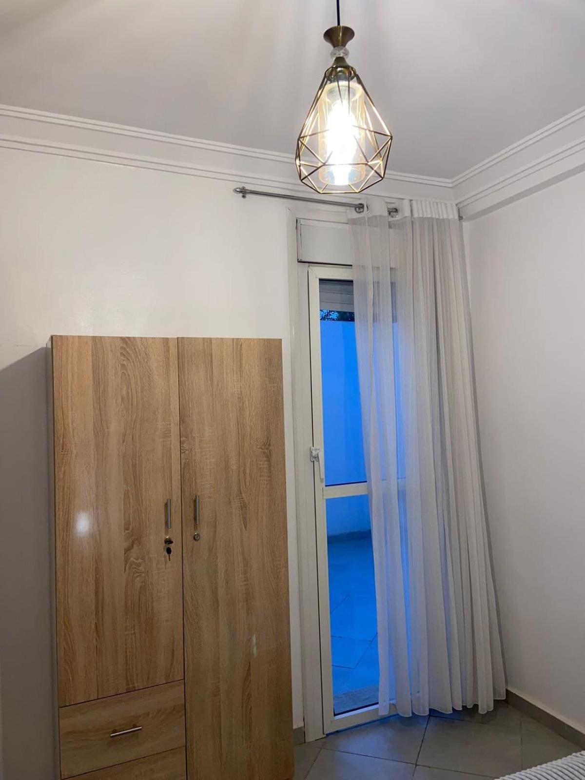 Apartment Super 5 Min De La *