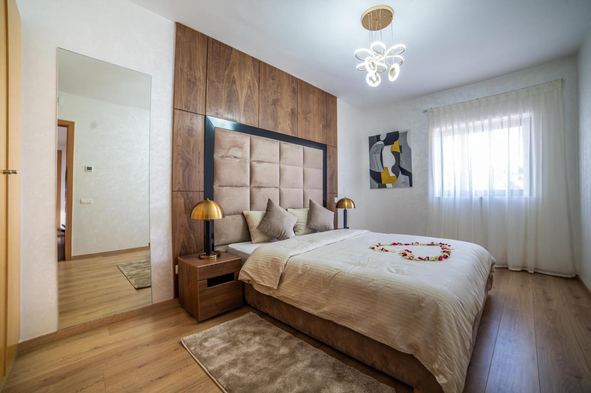 Premium Bay Apartment