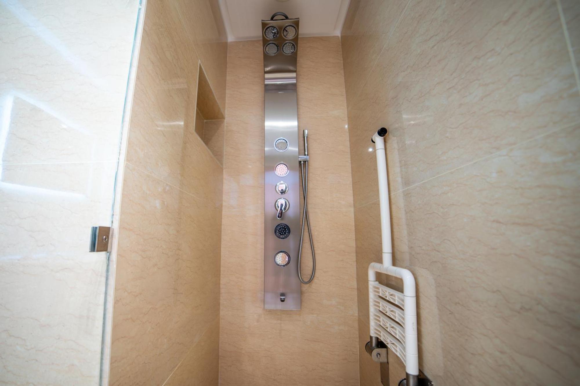 Premium Bay Apartment