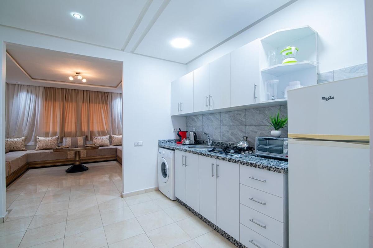 Apartment Steps From Attractions In Center *