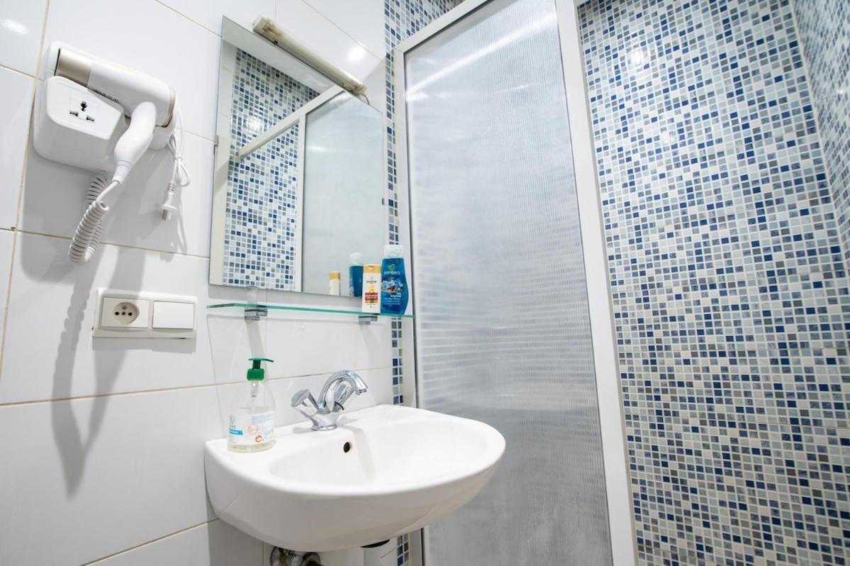 Steps From Attractions In Center Apartment Agadir