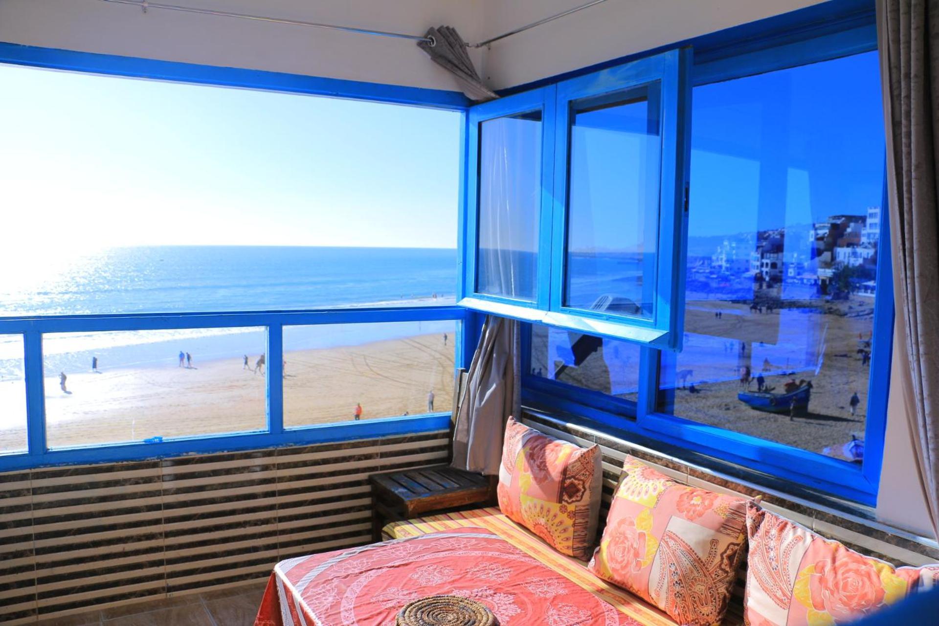 Golden 3 Apartment *