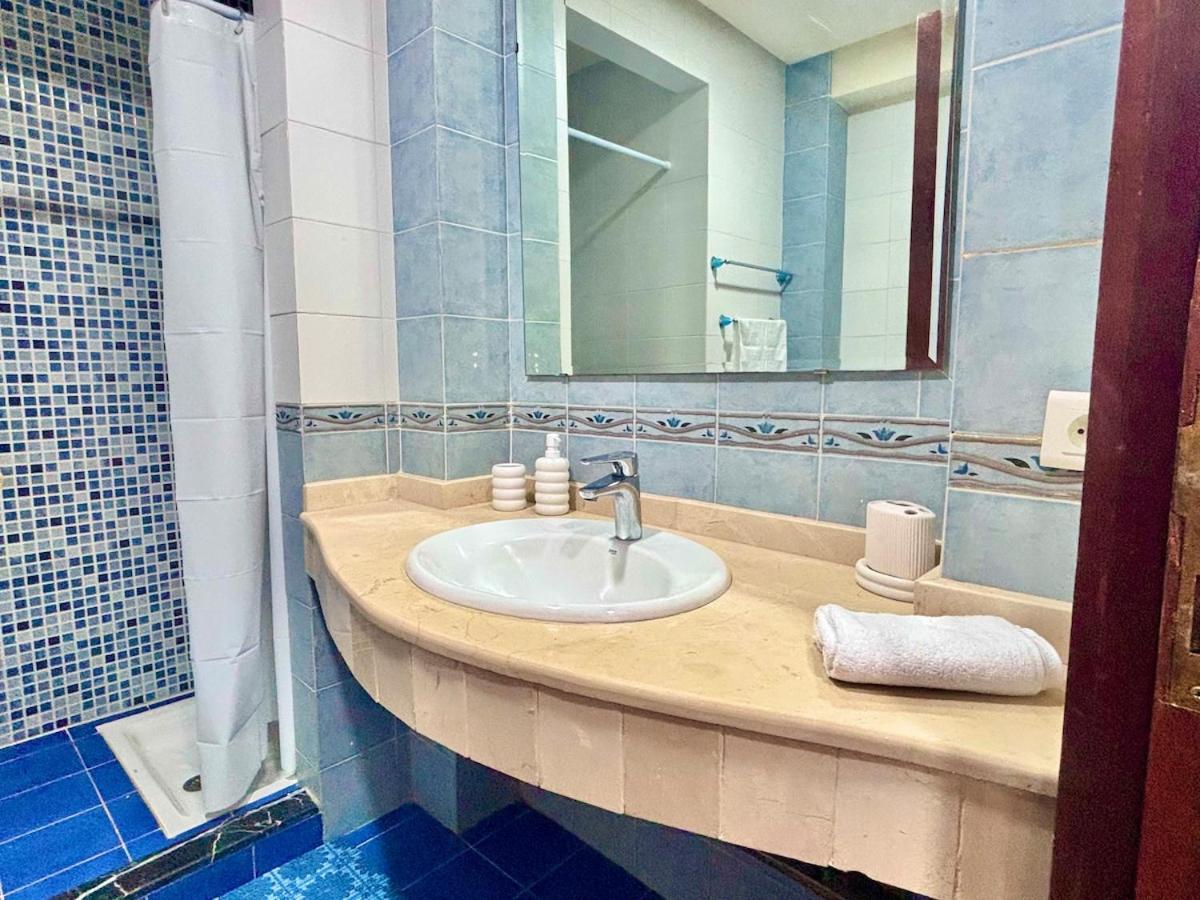 Marina Sapphire - Sea View Waterfront Apartment