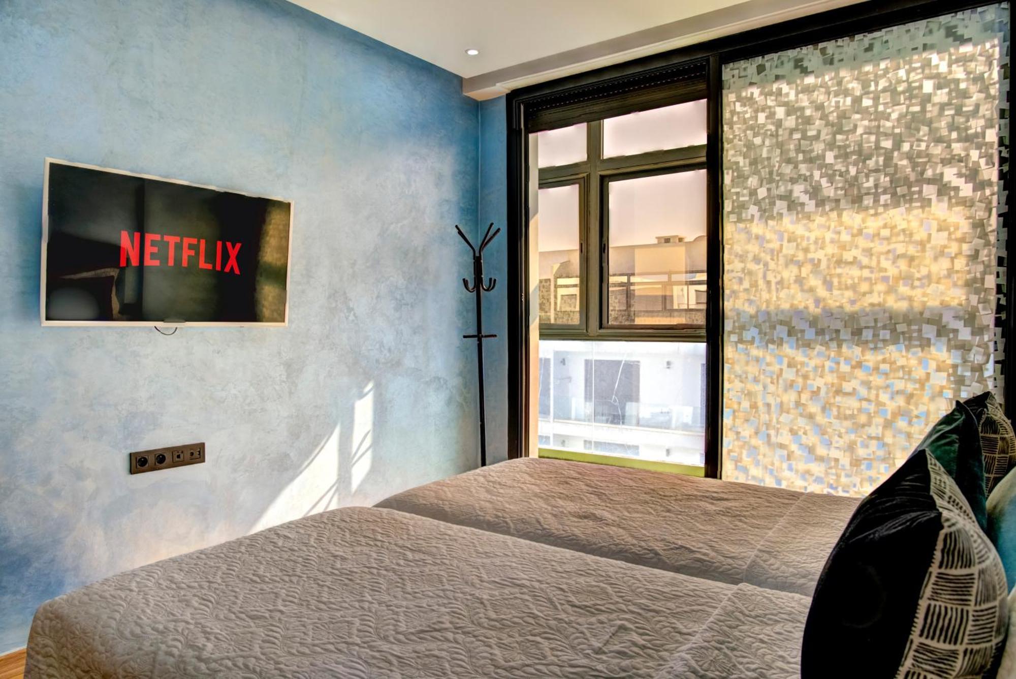 De Luxe Sur Bay Apartment