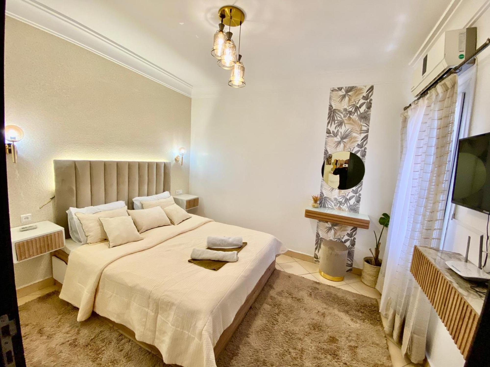 B Living Apartment *