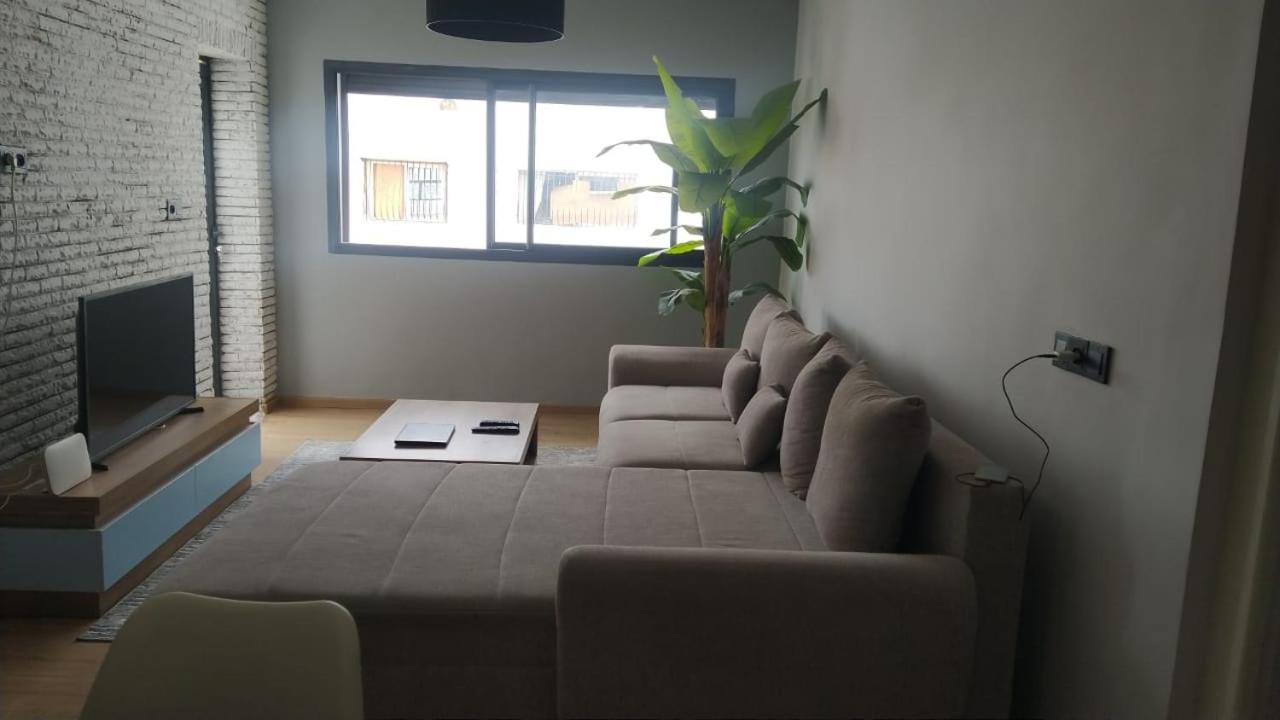 Rent For Day Apartment *