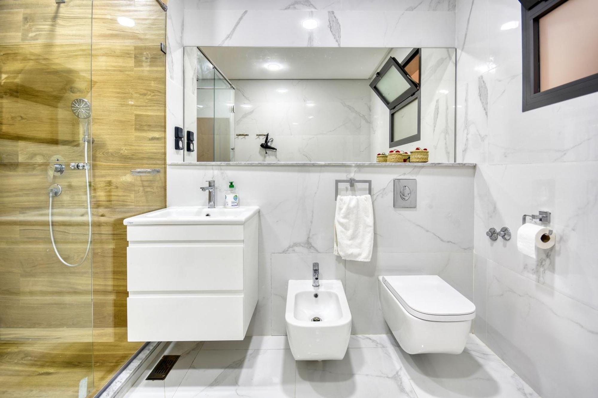 Luxury Seafront 6-7p Appartement
