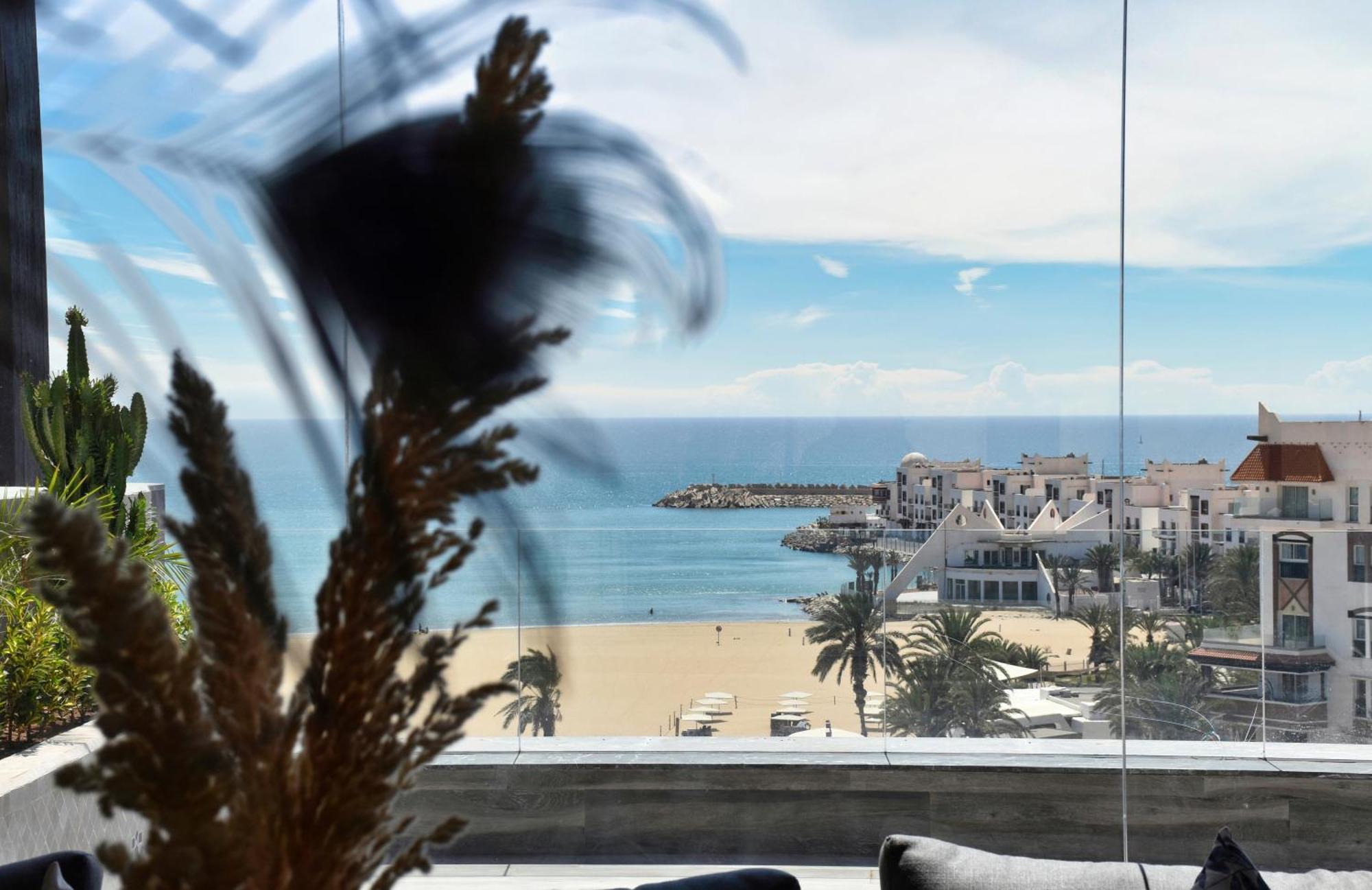 Luxury Seafront 6-7p *
